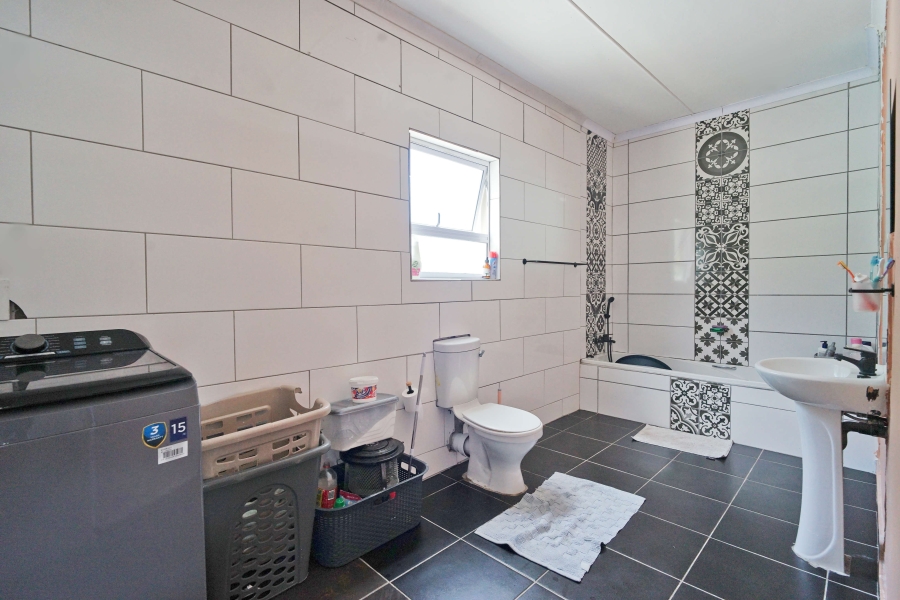 4 Bedroom Property for Sale in Cosy Corner Eastern Cape